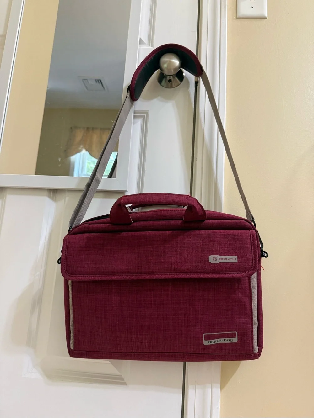 Burgundy Laptop Bag - women